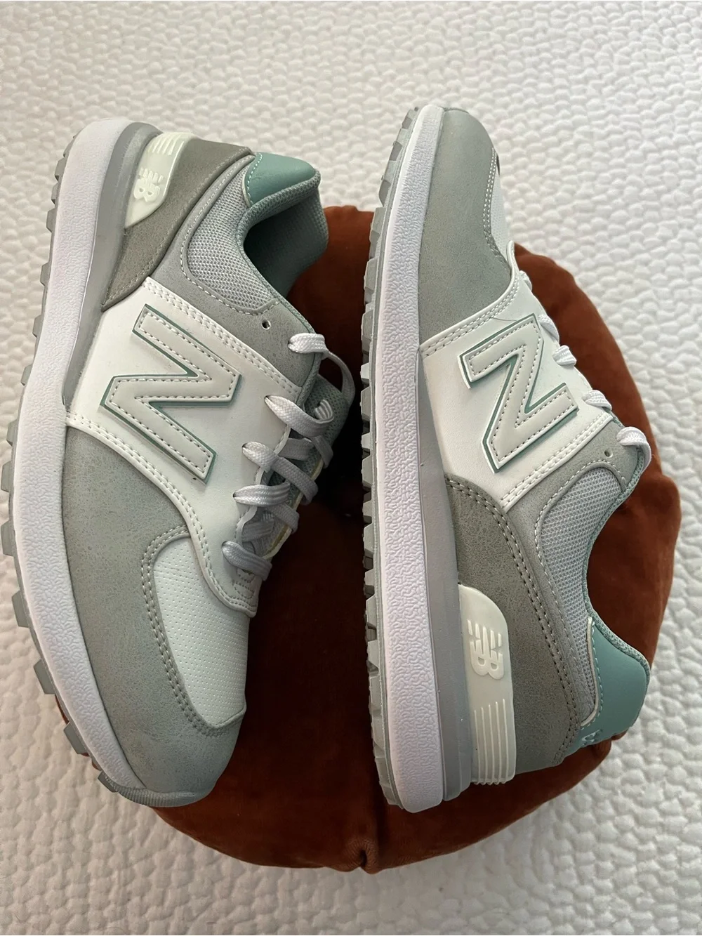 New Balance Women's White & Light Green Golf Shoes